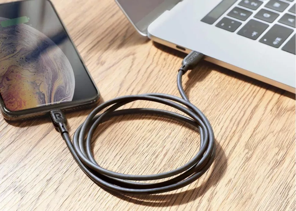 Even iPod inventor Tony Fadell says switching iPhone to USB-C is the 'right thing' to do