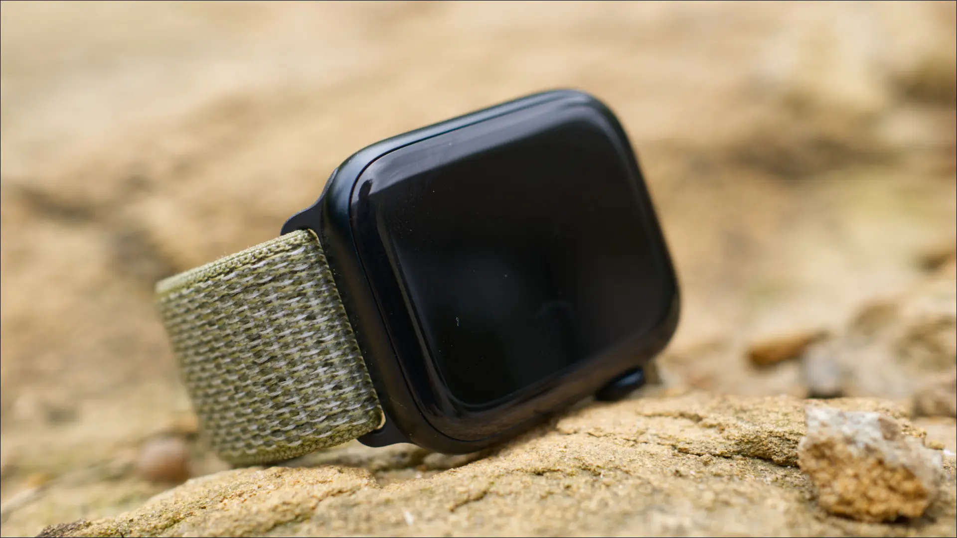 Apple Watch Series 8 Review: An Uncompromising Wearable Experience