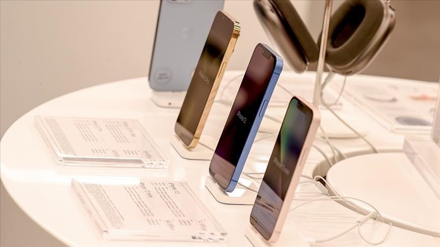 Apple restricting AirDrop ‘Everyone’ option in China in latest iOS