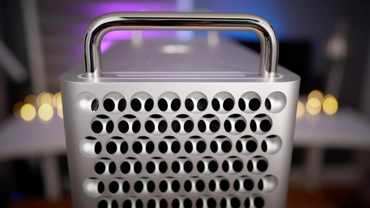 Apple cancels plans for high-end ‘M2 Extreme’ chip, but new Mac Pro will retain expandability options for RAM and storage