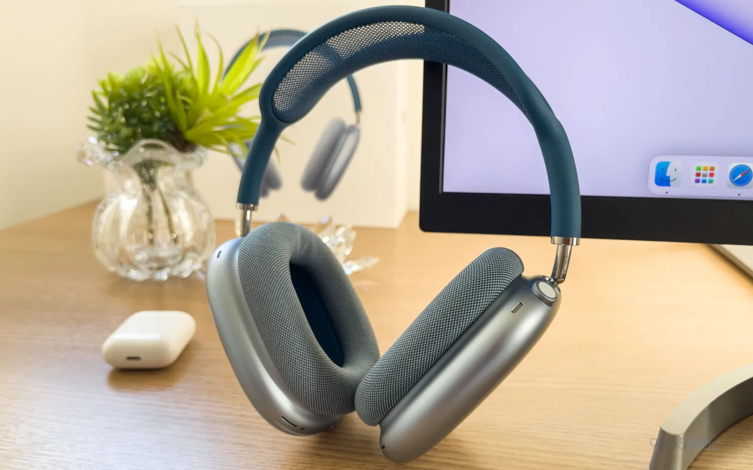 Apple’s most expensive AirPods miss out on Adaptive Audio, ‘Siri’ command, and more
