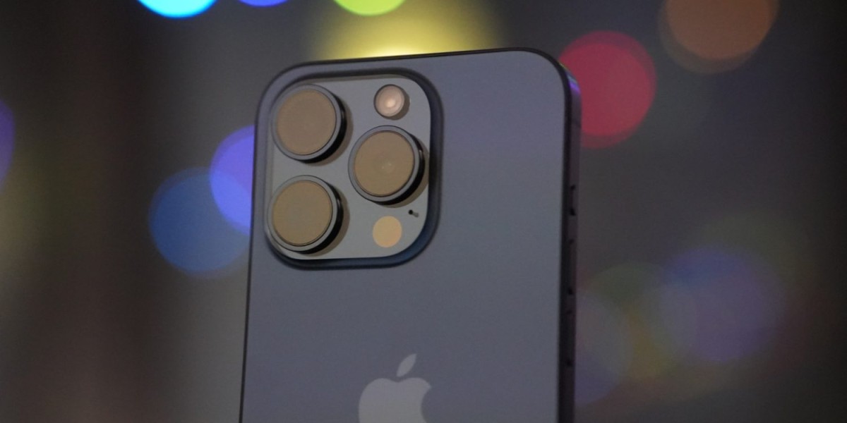 iPhone 15 Pro is free on Boost Infinite, official iPhone 14 leather cases $35, MagSafe Duo, more