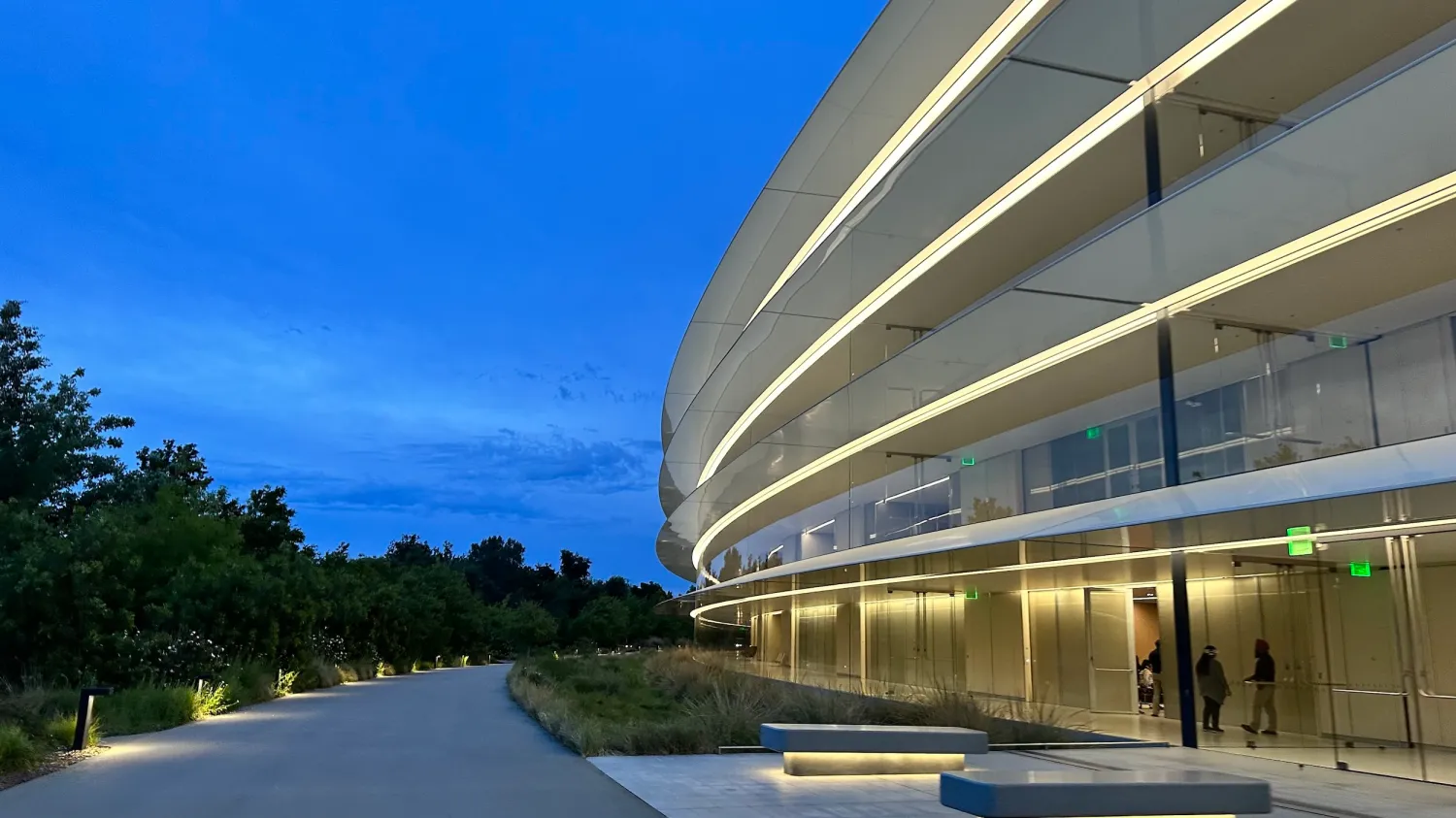 Apple event live blog and news hub: M3 chip and new Macs