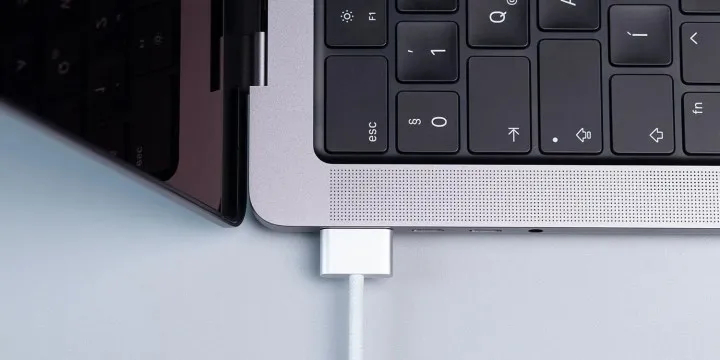 Macs can now detect liquid contact from USB-C ports