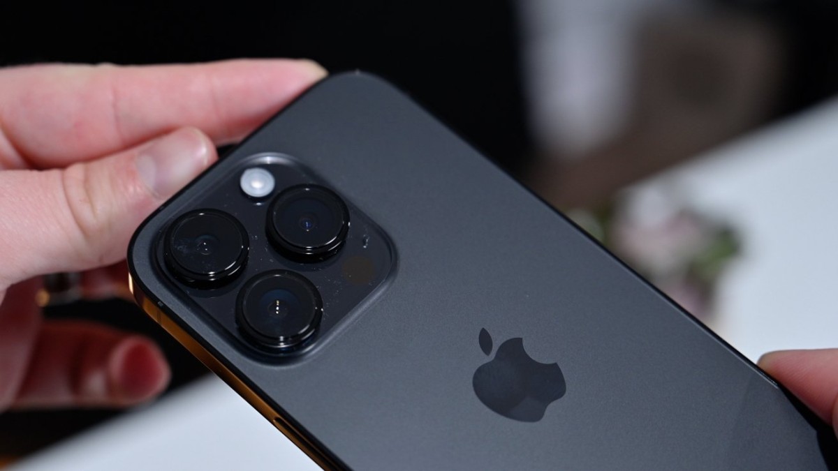 Apple's jailbroken iPhone kits for security
