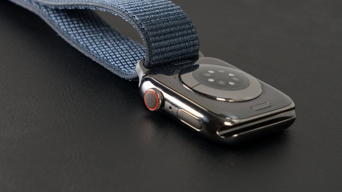  Despite facing an import ban on the Apple Watch, Apple has decided not to license Masimo's patents.