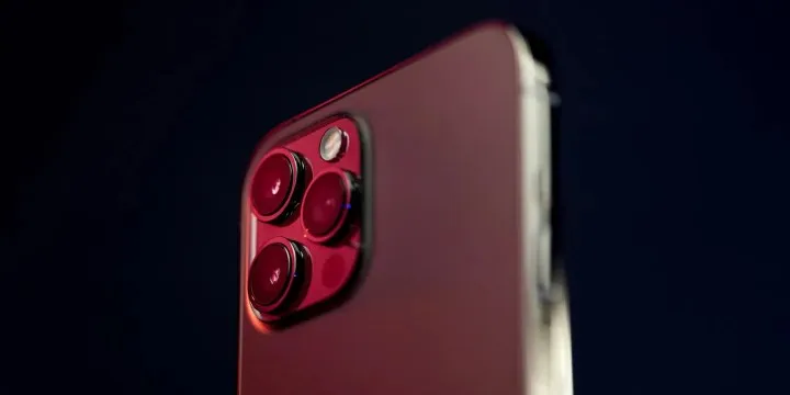 The first trojan to infect iPhones: Stealing Face ID data!