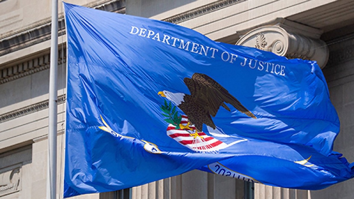 DOJ Nears Launch of Antitrust Lawsuit Against Apple Amid App Store Concerns