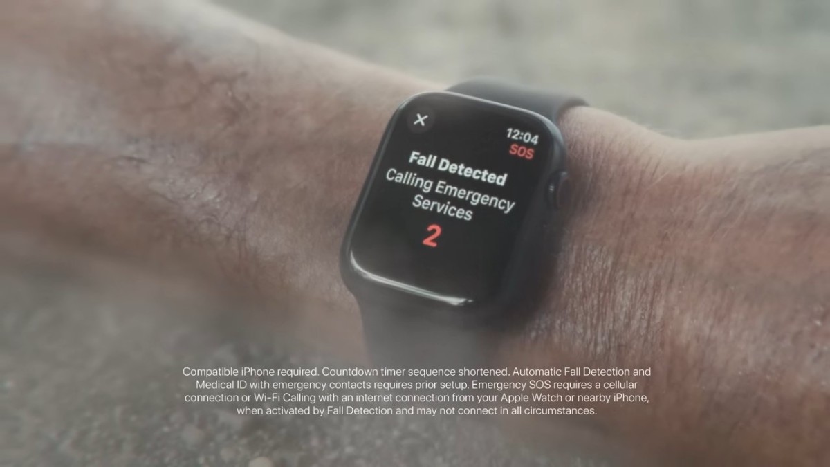 Real-life saving features of the Apple Watch spotlighted in two fresh advertisements