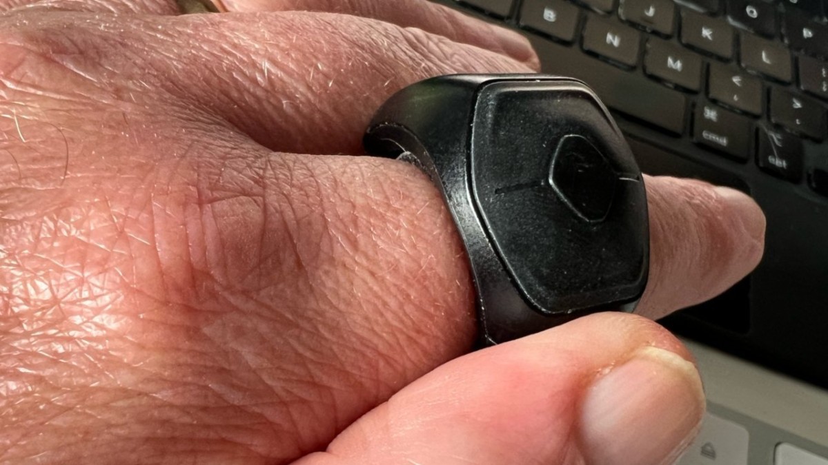 Apple's Innovative Smart Ring: Gesture Control and Skin-to-Skin Detection Capabilities