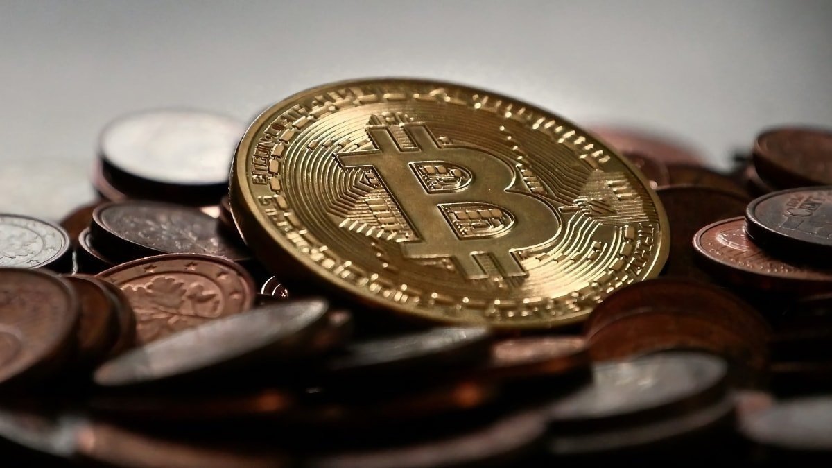 Judge Dismisses Cryptocurrency Payment Lawsuit Against Apple, Citing Major Flaws