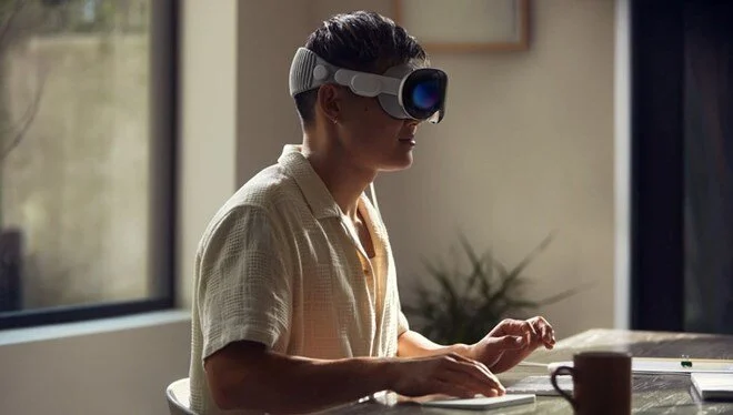 Apple's Vision Pro Faces Returns Due to Discomfort and Lack of Content