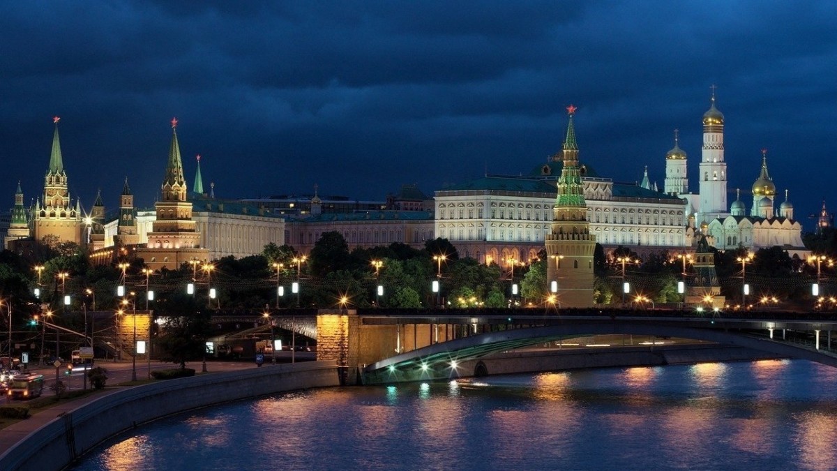 Russia's Antitrust Inquiry Into Apple: A Deeper Look Beyond Banking Apps