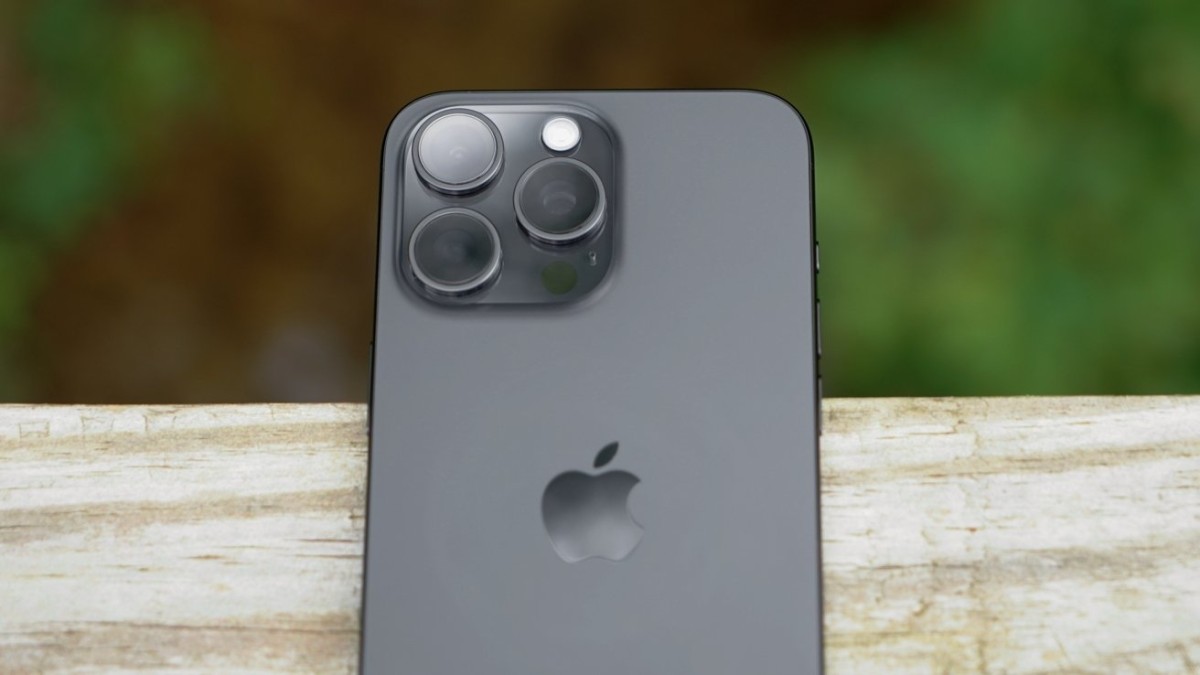  iPhone 16 Pro to Feature Advanced Lens Coating, Reducing Flare
