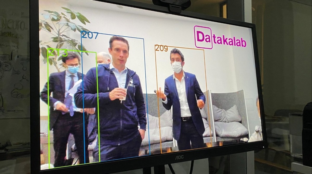 Apple Acquires French AI Firm Datakaleb to Enhance On-Device AI Processing
