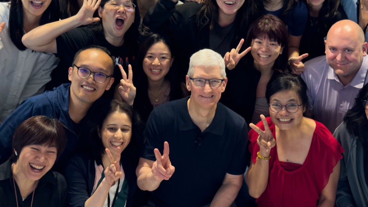 Apple CEO Tim Cook Wraps Up Eventful Asia Tour with Key Stops in Singapore