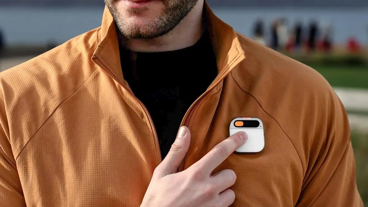 Why AI Gadgets and Wearables Won't Replace Smartphones Anytime Soon