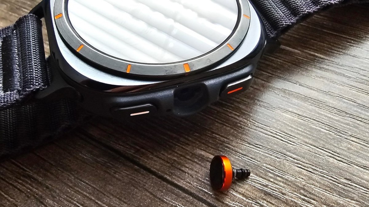 Samsung Galaxy Watch Ultra User Reports Action Button Issue, Faces Warranty Challenges