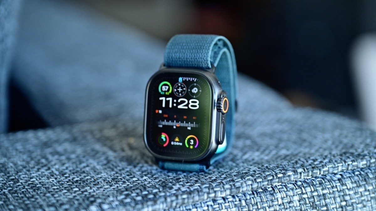 Apple Watch Ultra 3: Messaging Goes Off-Grid with Satellite Connectivity